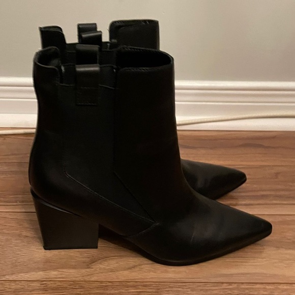 Kendall & Kylie Black Chunk Heel Ankle Boot - Size 10 - Picture 4 of 6